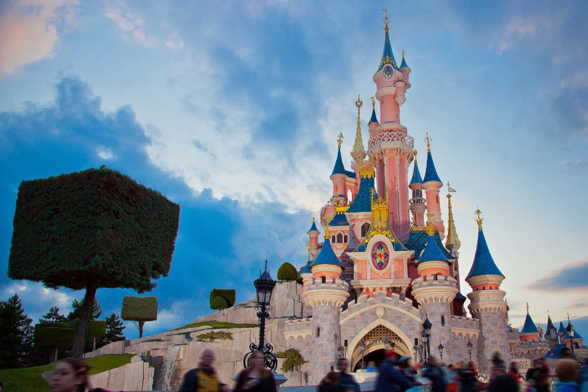Hong Kong Disneyland dédie son nouveau Château aux Princesses Disney